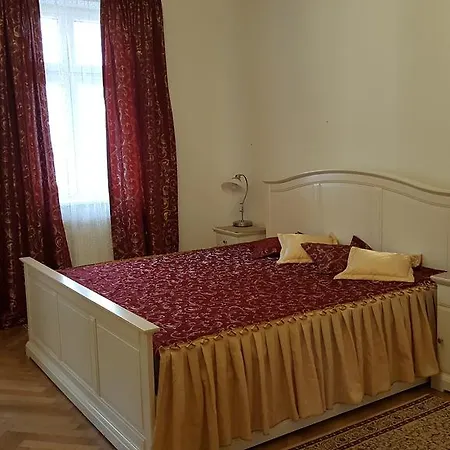 Byt V Centru Karlových Varů Apartmán *